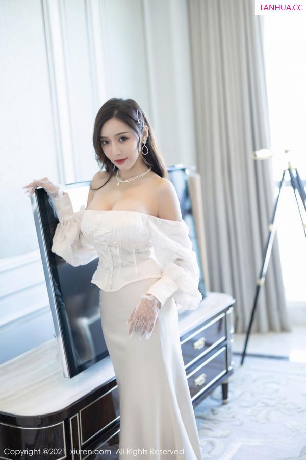 王馨瑶  [XiuRen]高清写真图 2021.10.28 No.4136 王馨瑶yanni第6张图片